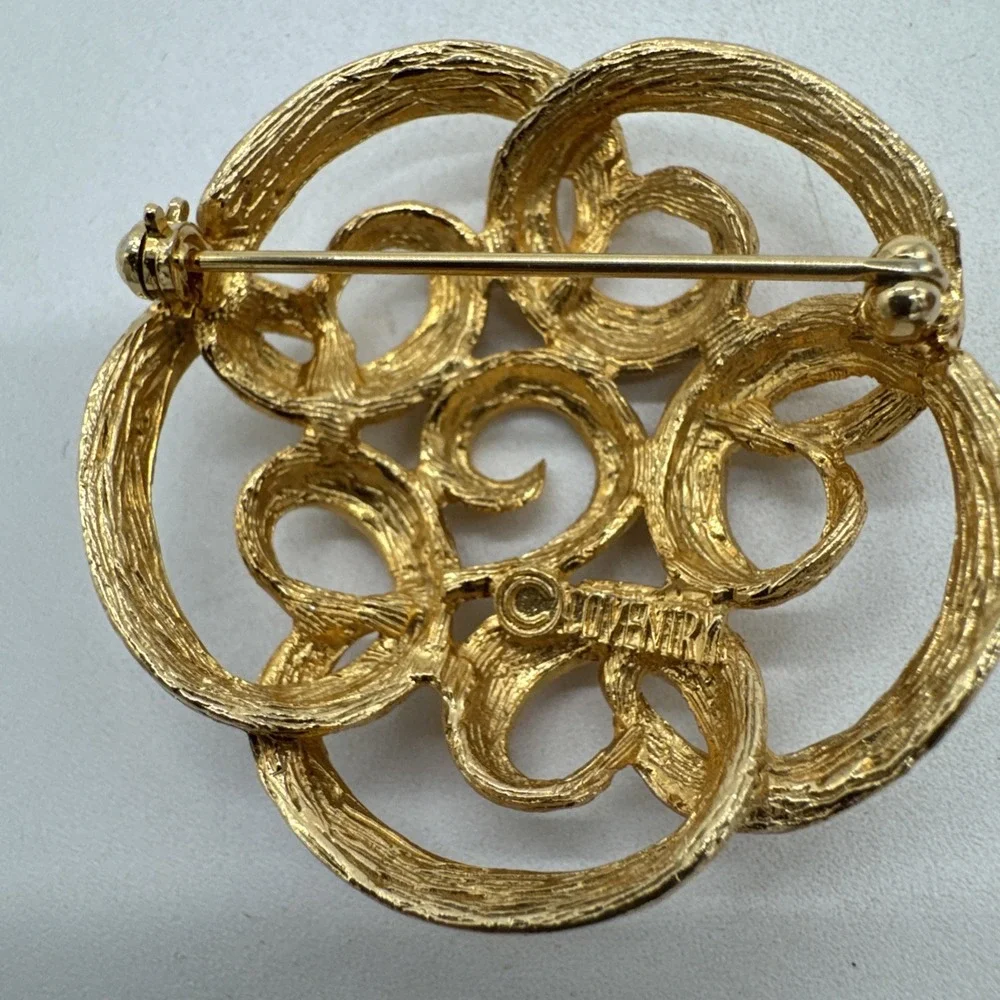 Vintage Sarah Coventry Gold Tone Swirl Brooch 2